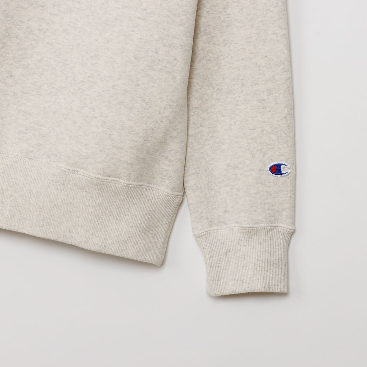 RAGLAN SLEEVE SWEATSHIRT