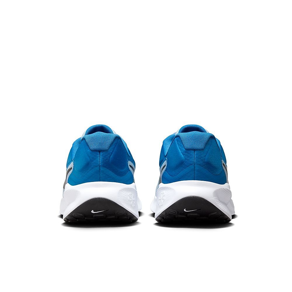 ナイキ レボリューション 7