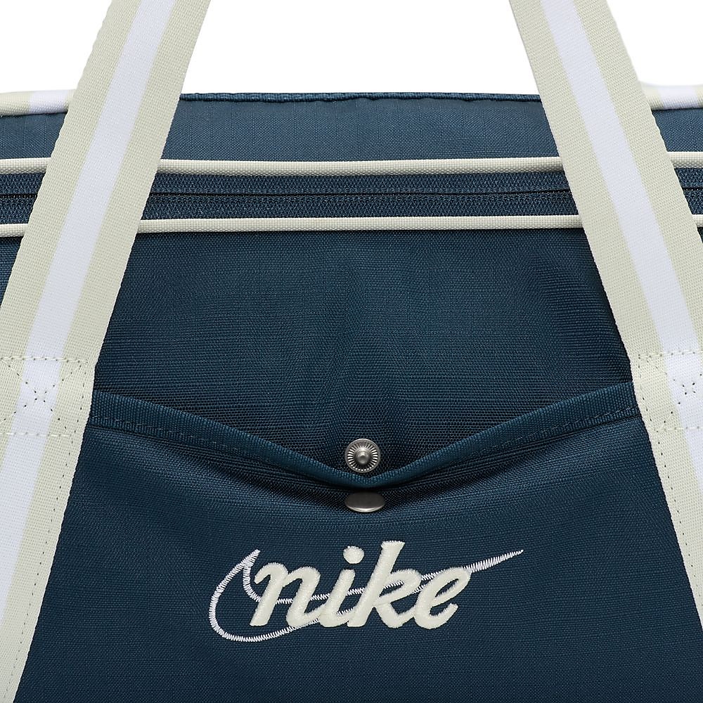 ナイキ ヘリテージ レトロ ダッフル