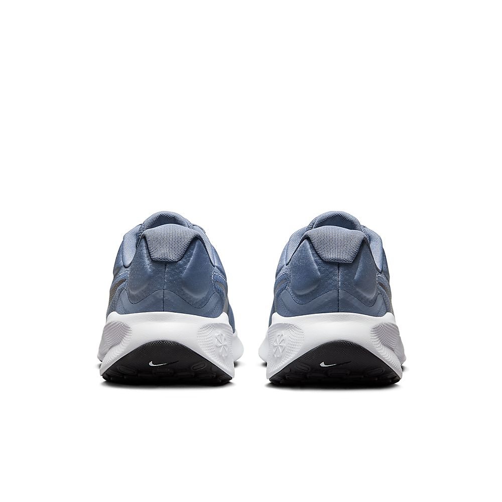 ナイキ レボリューション 7