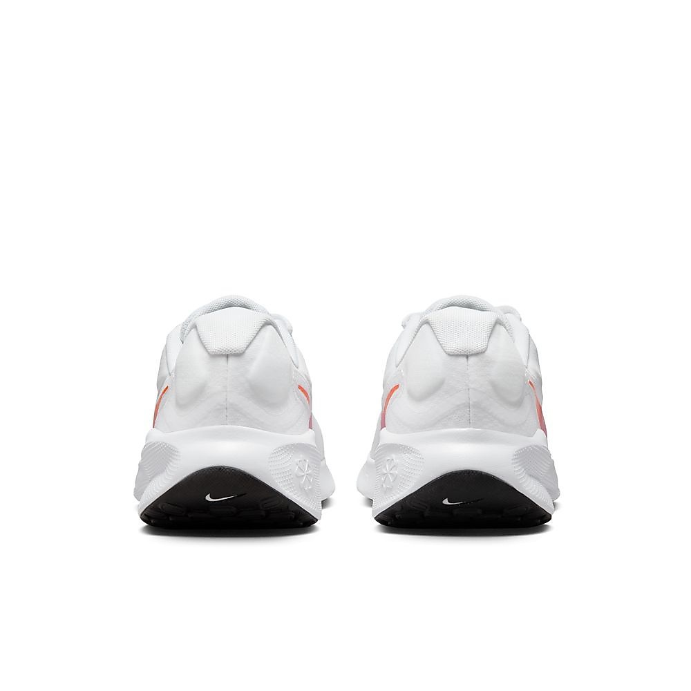 ナイキ ウィメンズ レボリューション 7