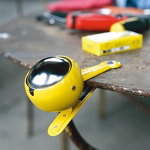 WINDPROOF CLIP ASHTRAY YELLOW　（ウィンドプルーフ クリップ アッシュトレイ）