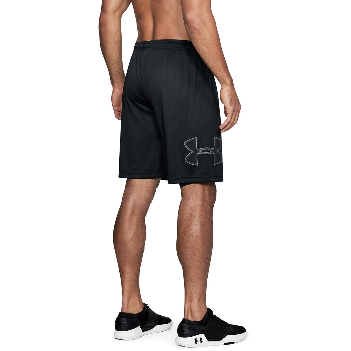 UA TECH GRAPHIC SHORTS
