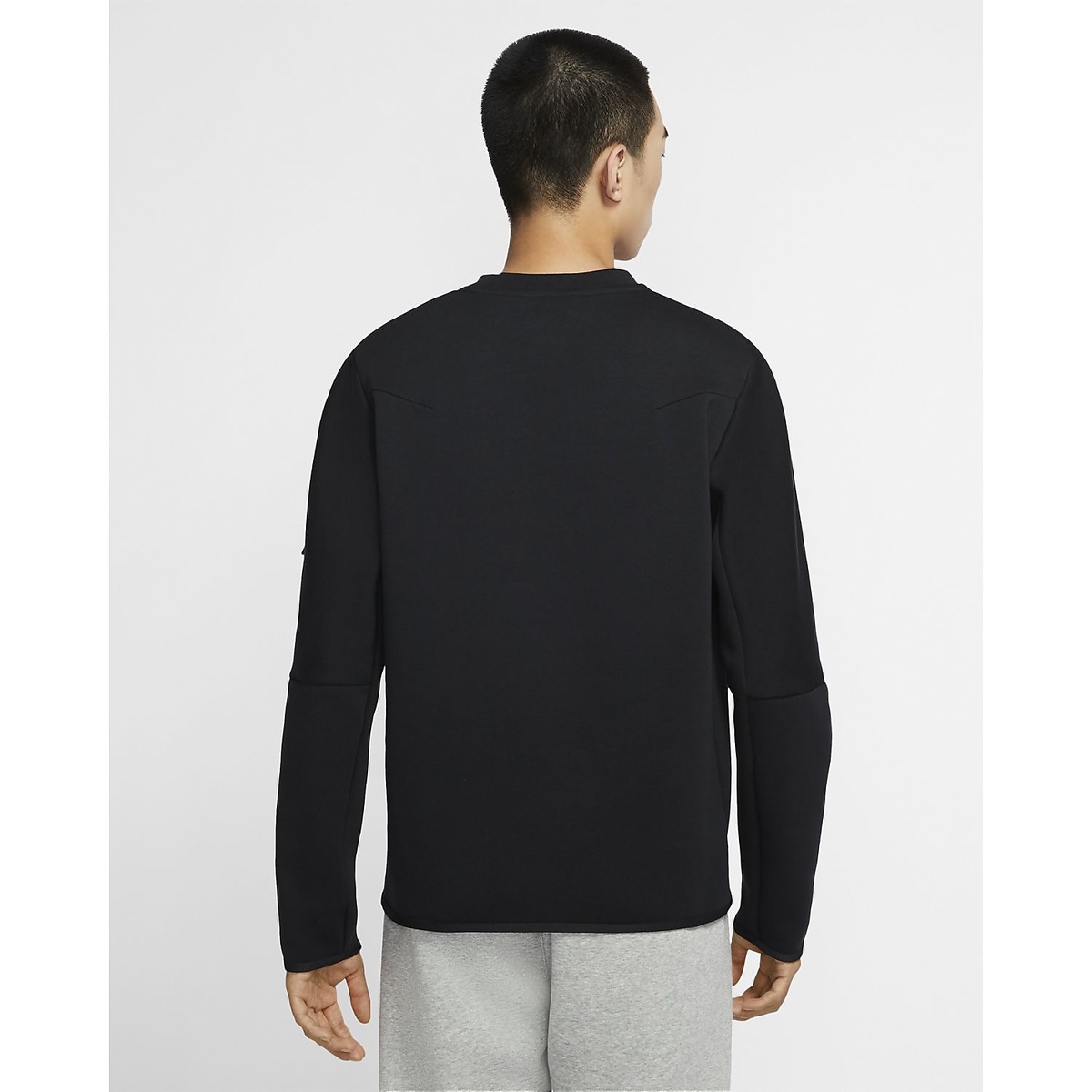 ナイキ テックフリース クルー