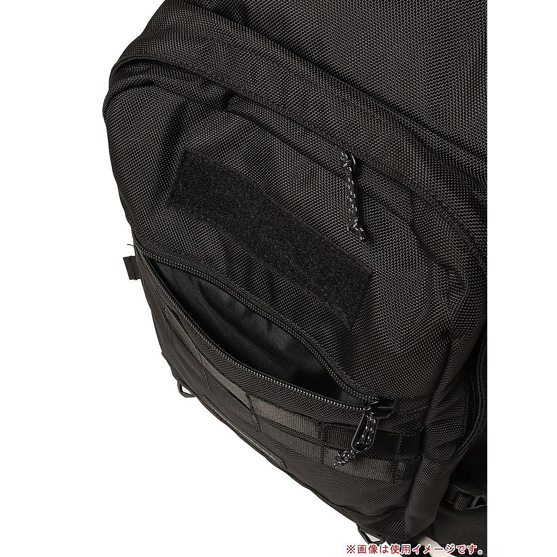 バックパック ３０L