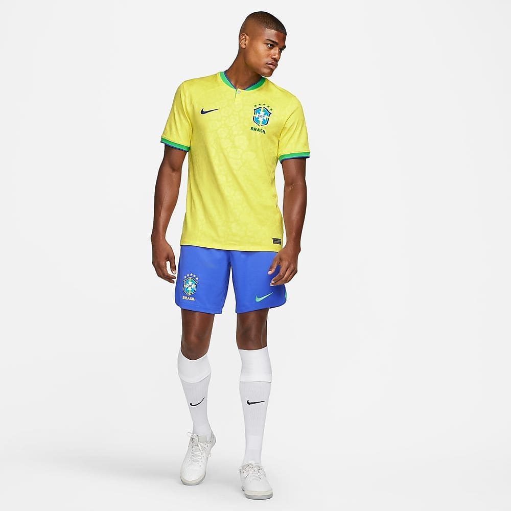 2022年モデル ブラジル代表HOMEレプリカシャツ