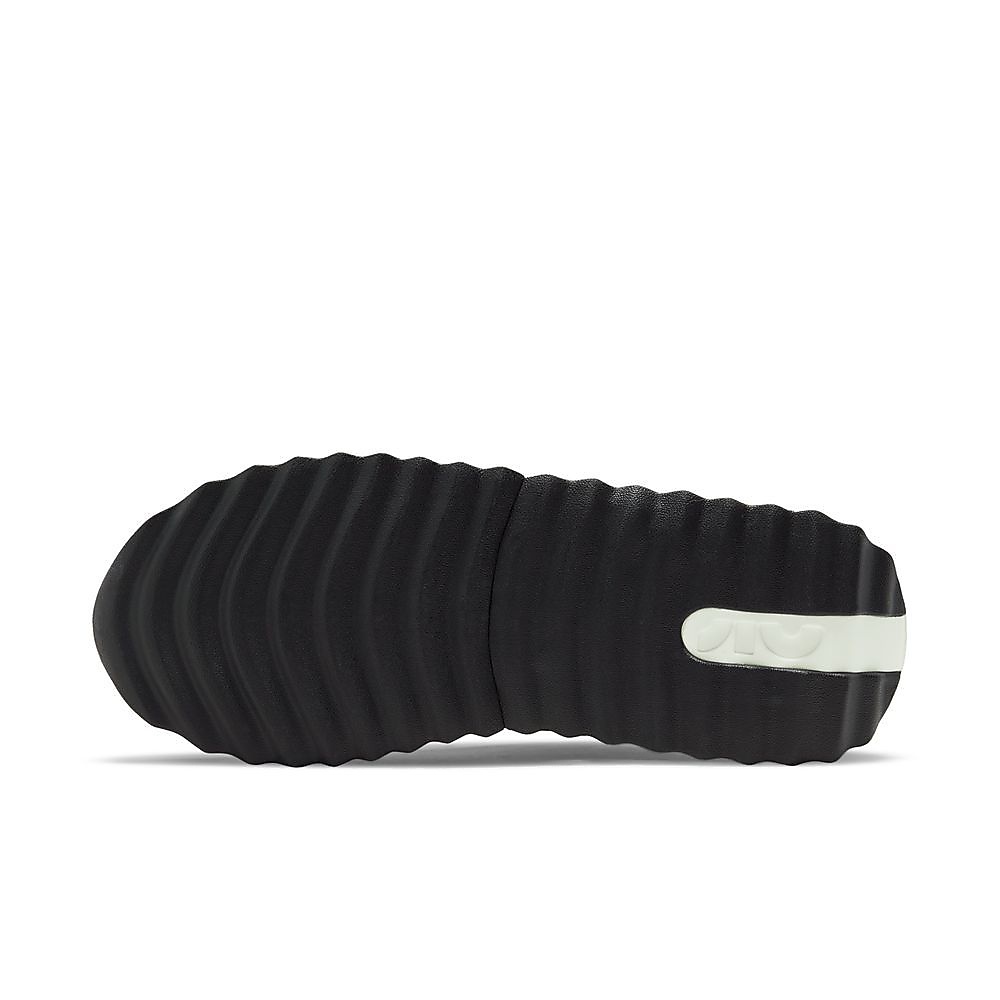 ナイキ ウィメンズ エア マックス DAWN