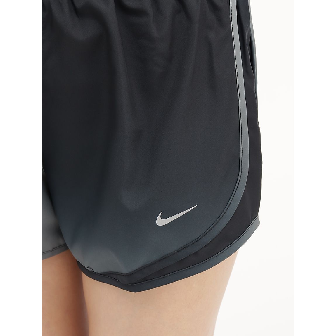 ナイキ ウィメンズ テンポ スウッシュ PRNT ショート