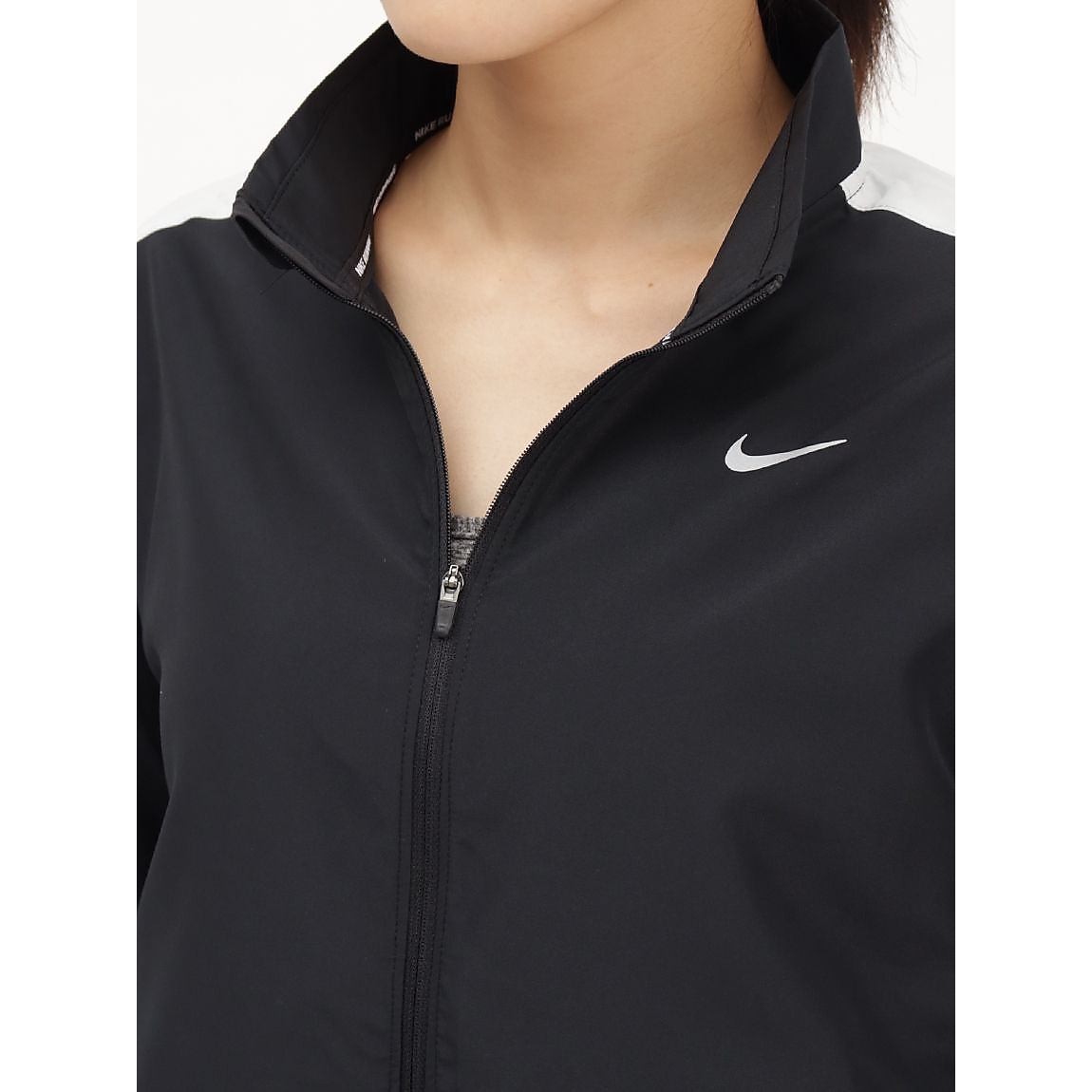 ナイキ ウィメンズ スウッシュ ラン ジャケット