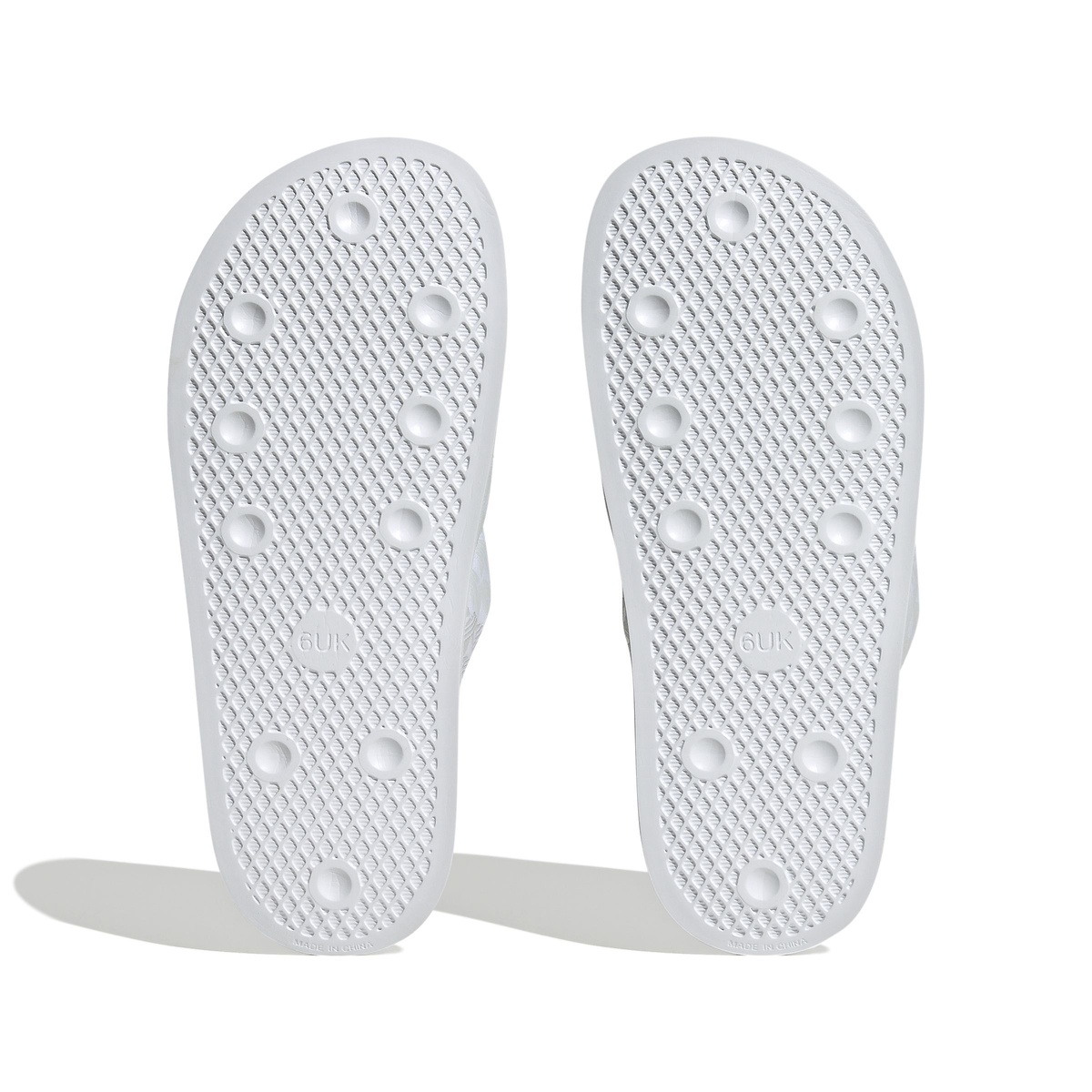 ADILETTE ESSENTIAL W