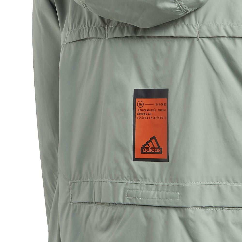 U KIDS CE ウィンドブレーカー