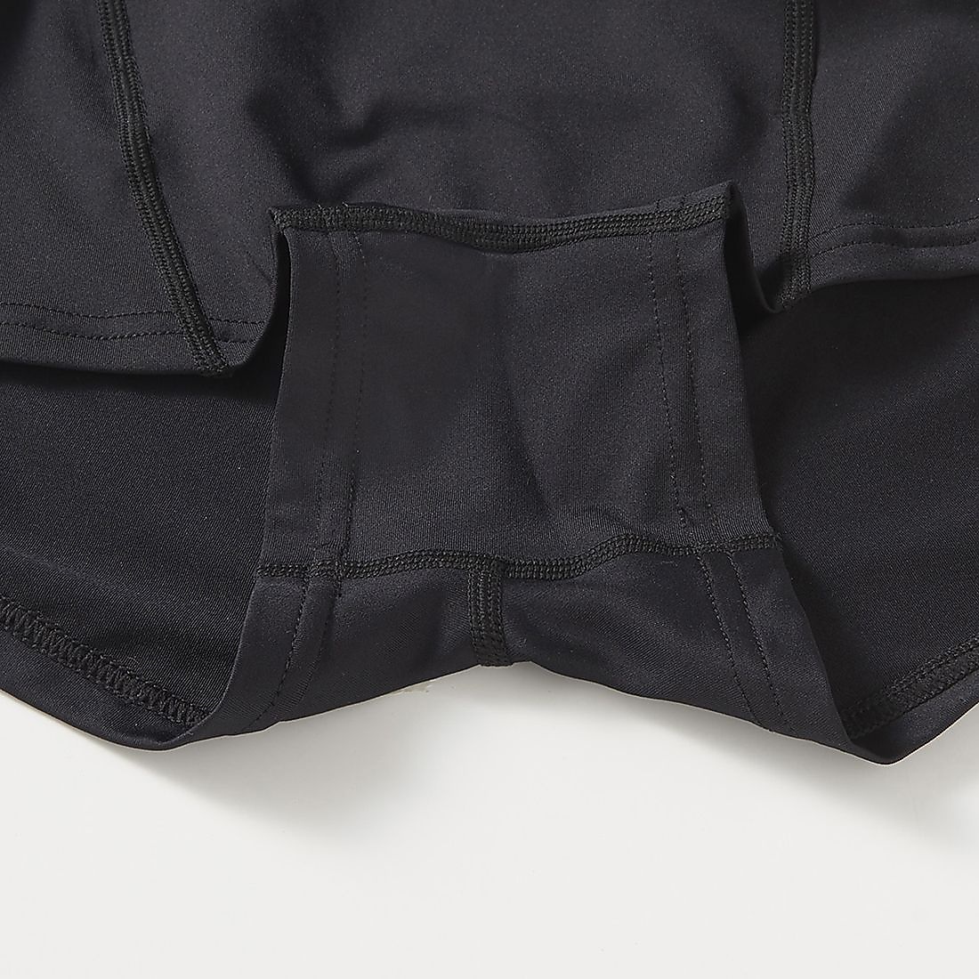 インナーポケット付きバレーボールパンツ