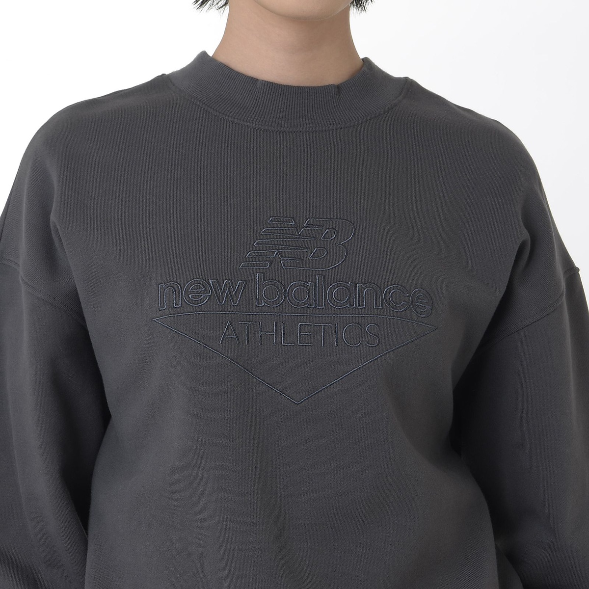 NB ATHLETICS モックネックスウェットクルー