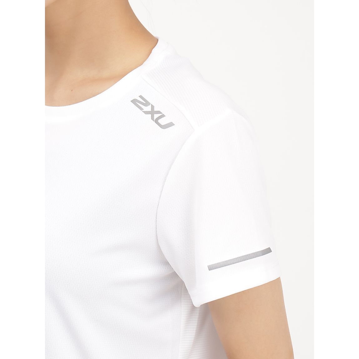 W エアロ　TEE