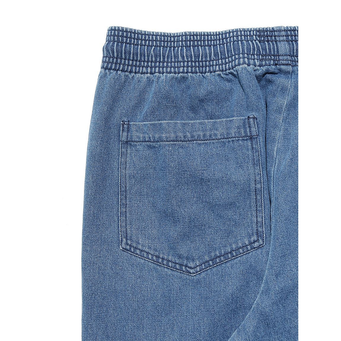 スニーカーパンツ