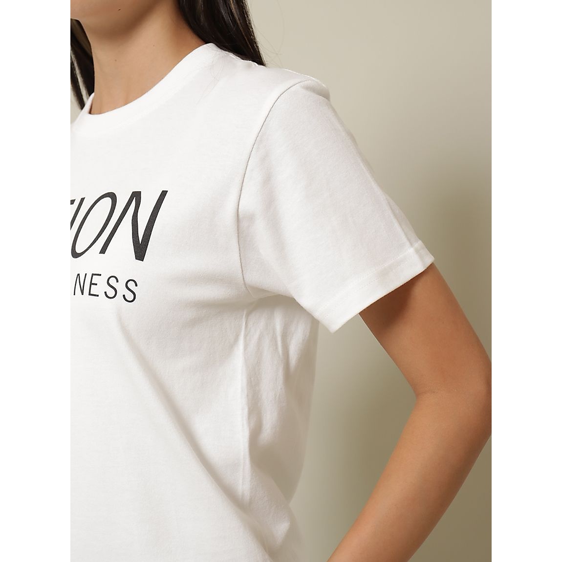 ブランドロゴプリント レギュラーフィットTシャツ