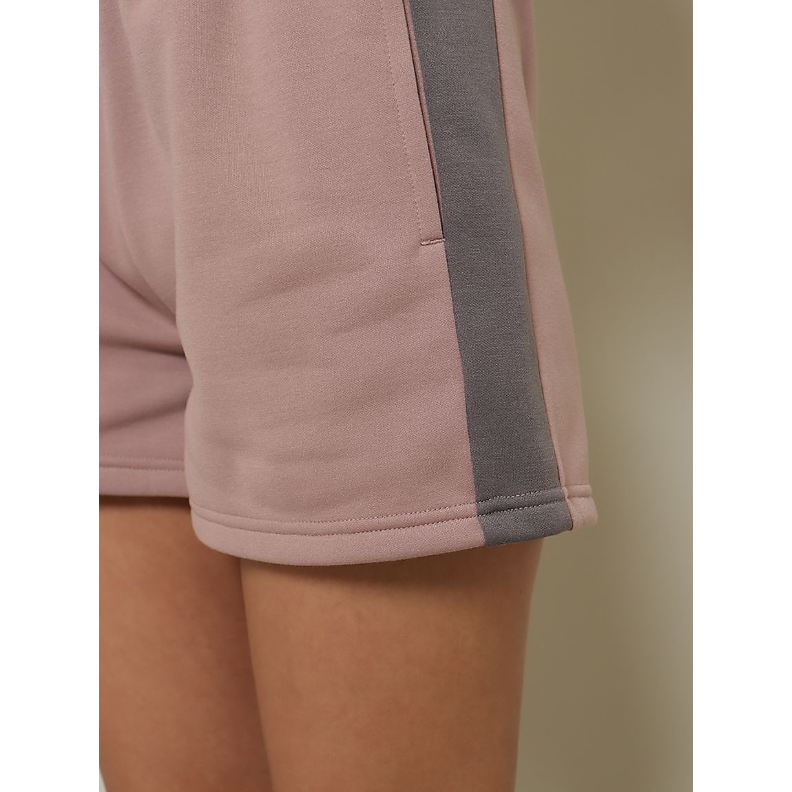 ミリオンドライ裏パイル起毛スエット パイピングショートパンツLADIES