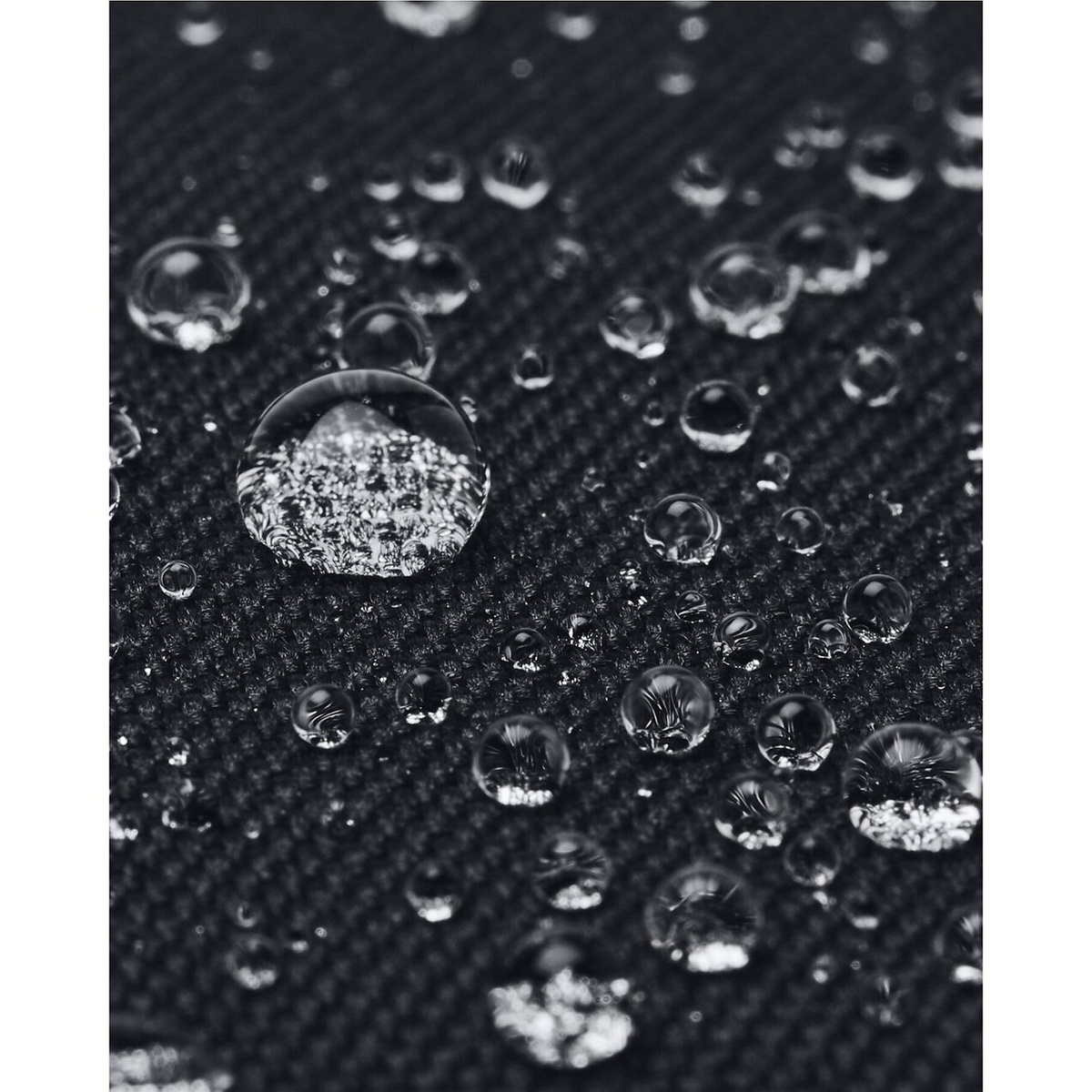 UA Essential Lite Crossbody