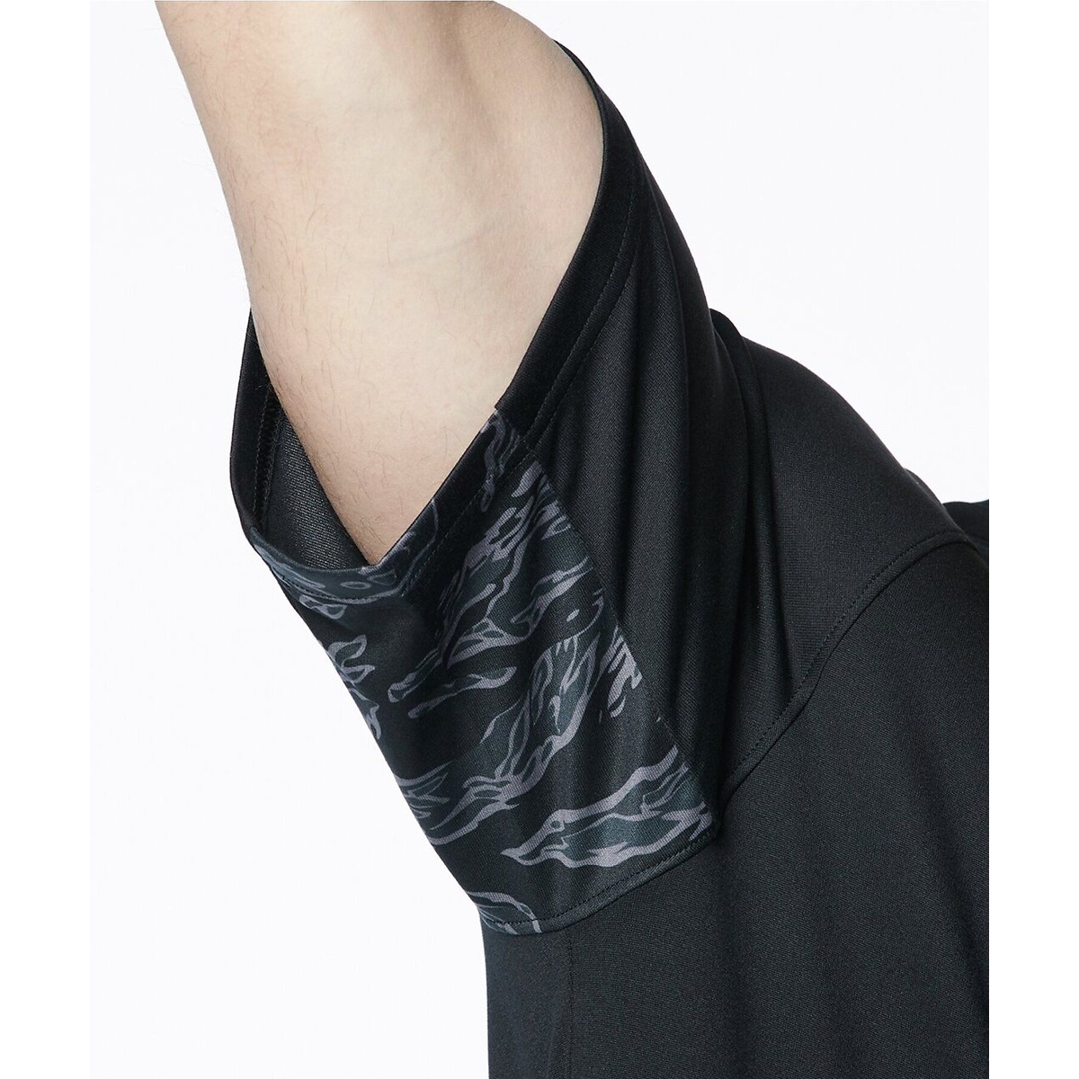 UA Tech Short Sleeve Hoodie