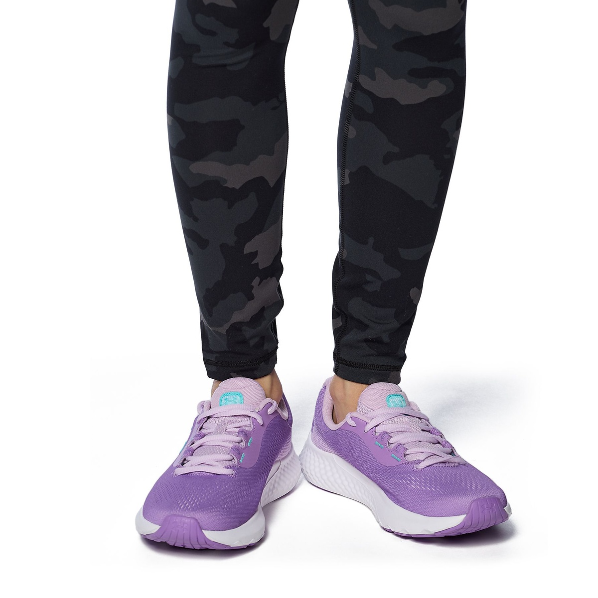 UA W Charged Rogue 4