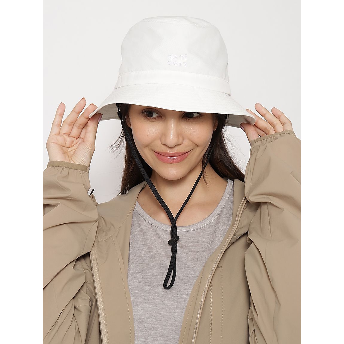 ナイロンポリエステル バケットハット