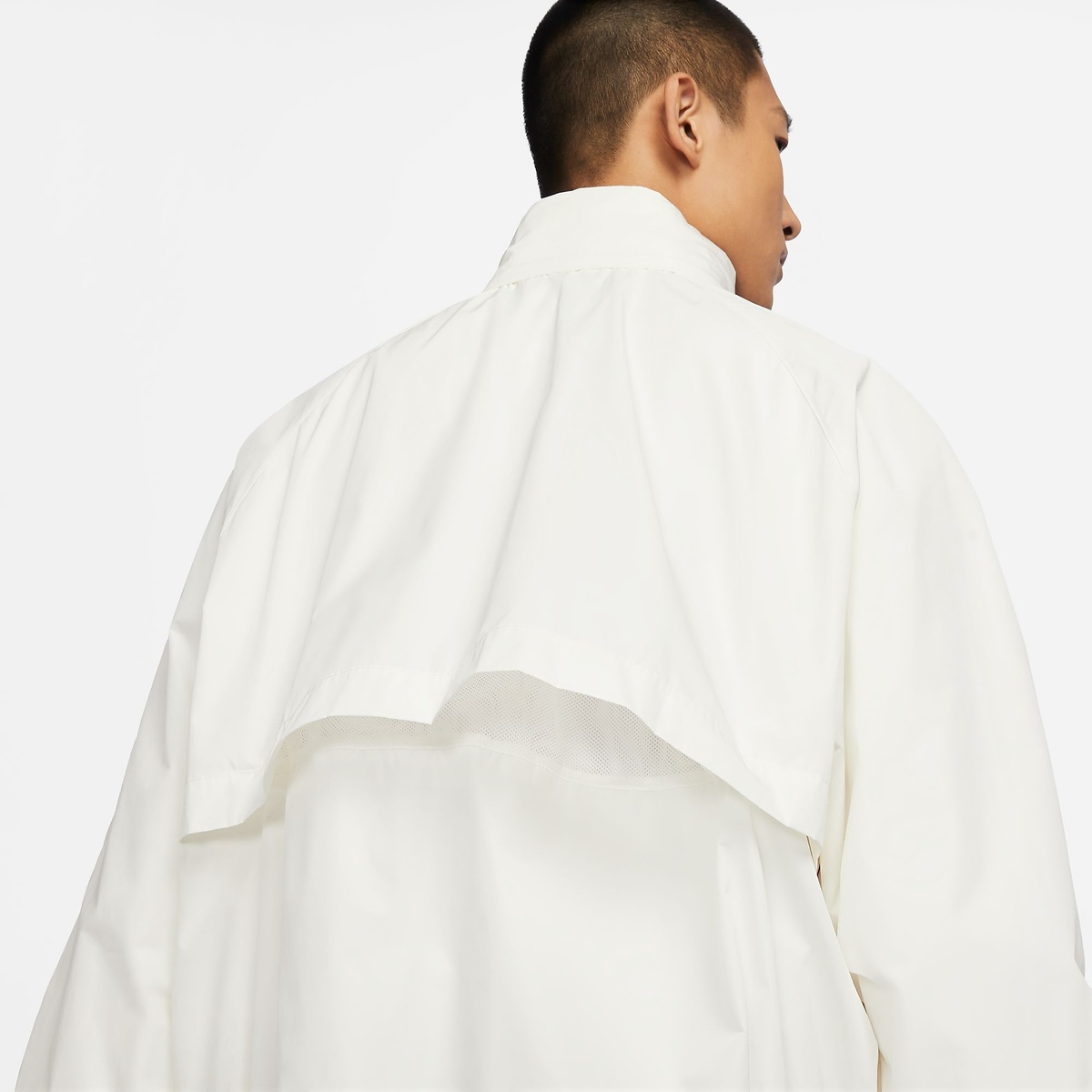 ナイキ スウッシュ ウーブン ジャケット