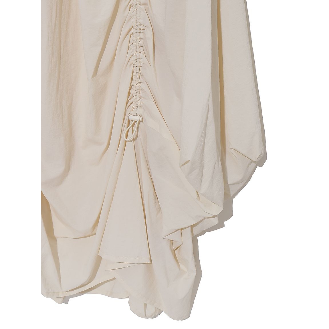 リサイクルナイロンギャザーワンピース