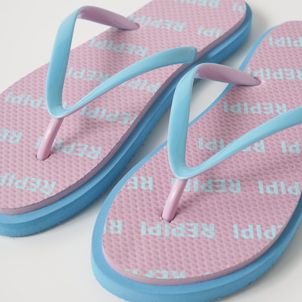 【REPIPI】ロゴサンダル