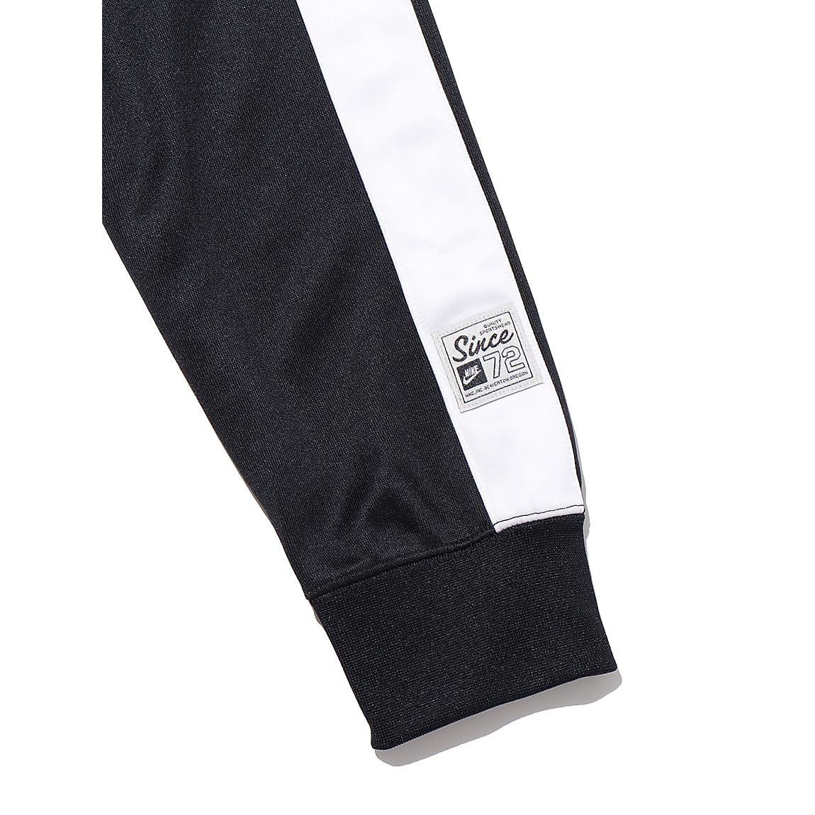 ナイキ ウィメンズ NSW PK NCPS L/S ジャケット