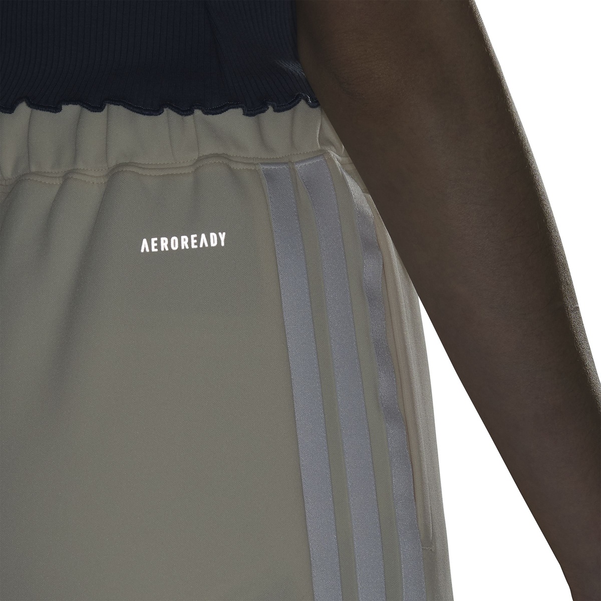 W MH 3S KN Iラインスカート