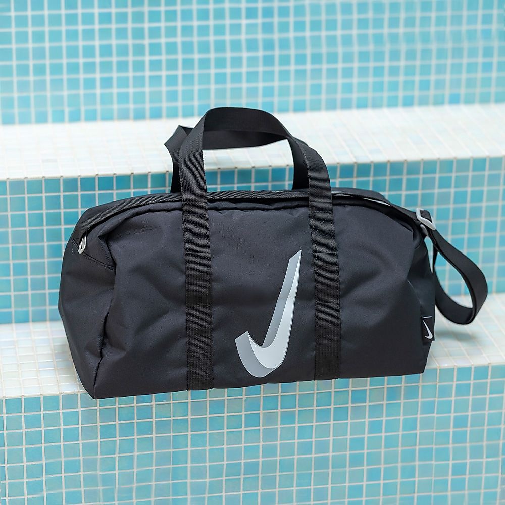 ナイキ SS25 ボストンプールバッグ