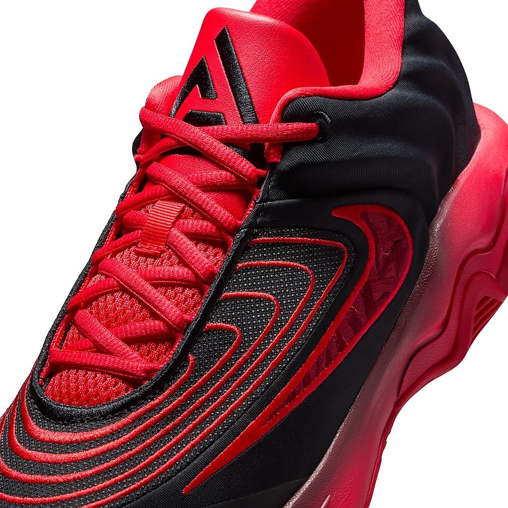 ナイキ ヤニス イモータリティ 4 EP