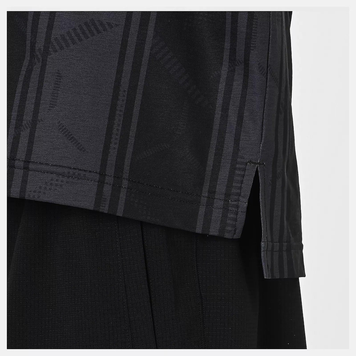 グラフィック ポロロングスリーブシャツ