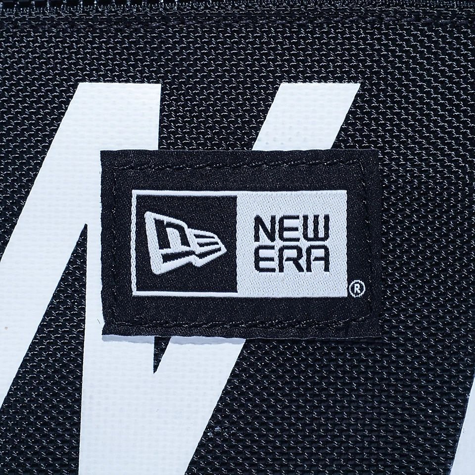 WAIST BAG NEW ERA BLK WHI 251
