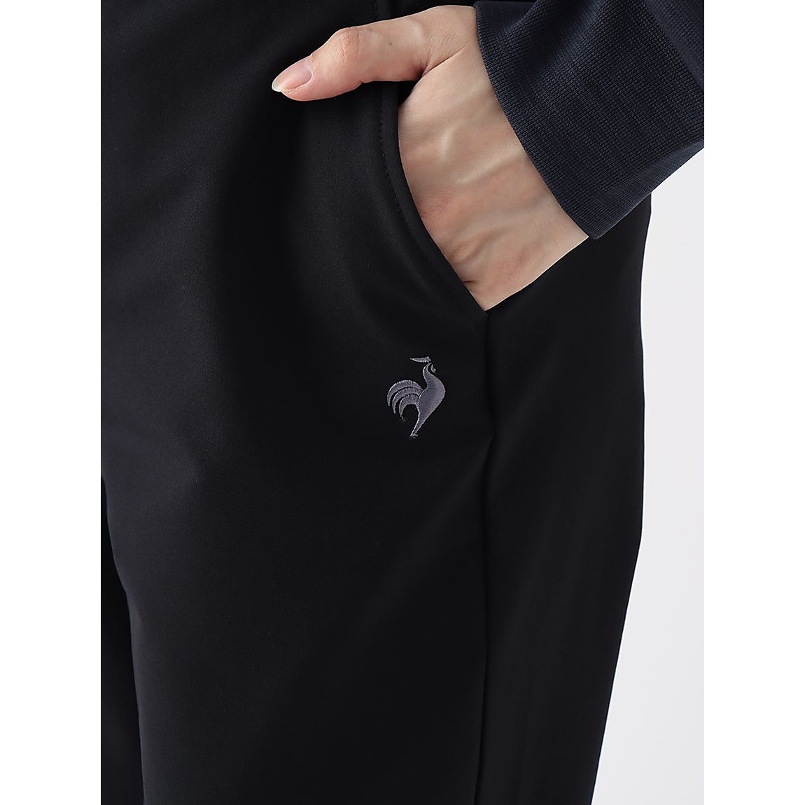 エアスタイリッシュパンツ ヒートナビ 前開きストレート