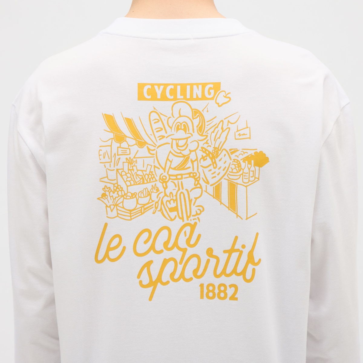 グラフィック長袖Tシャツ