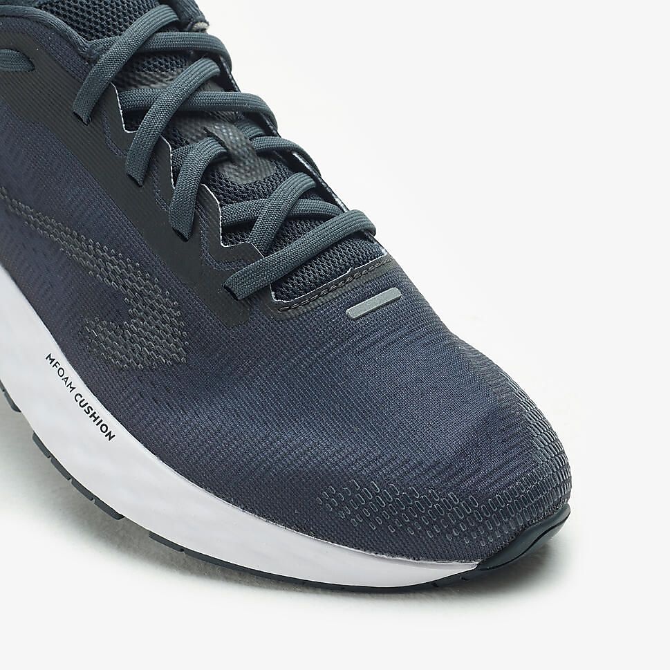 ランニングシューズKS900LIGHT