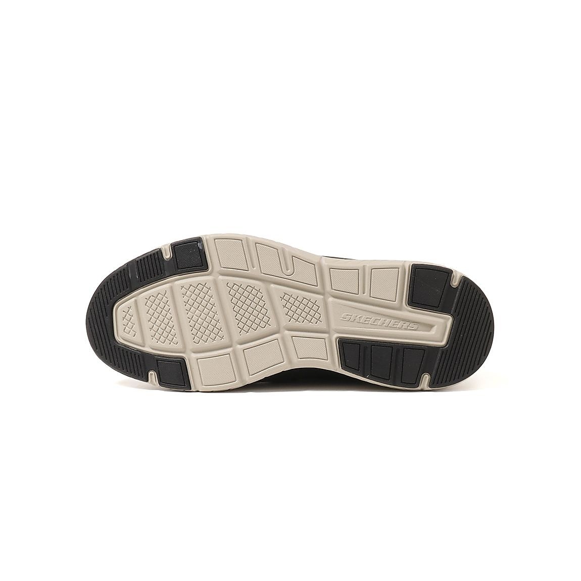 ARCH FIT CROSSER-EMERIC