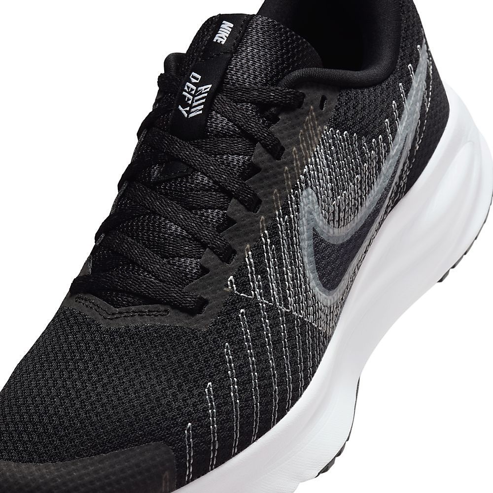 ナイキ ウィメンズ ラン DEFY