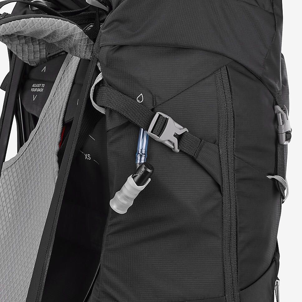 ハイキングバックパック38LBLK