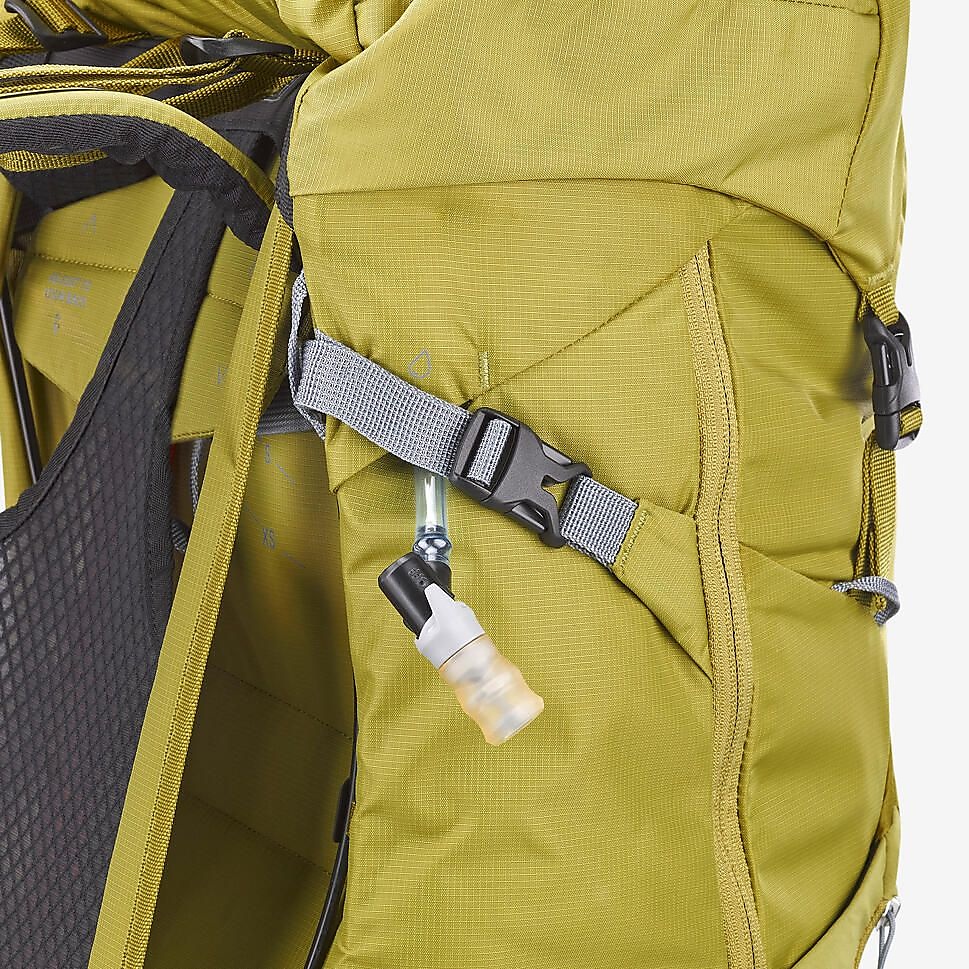 ハイキングバックパック38LYEL