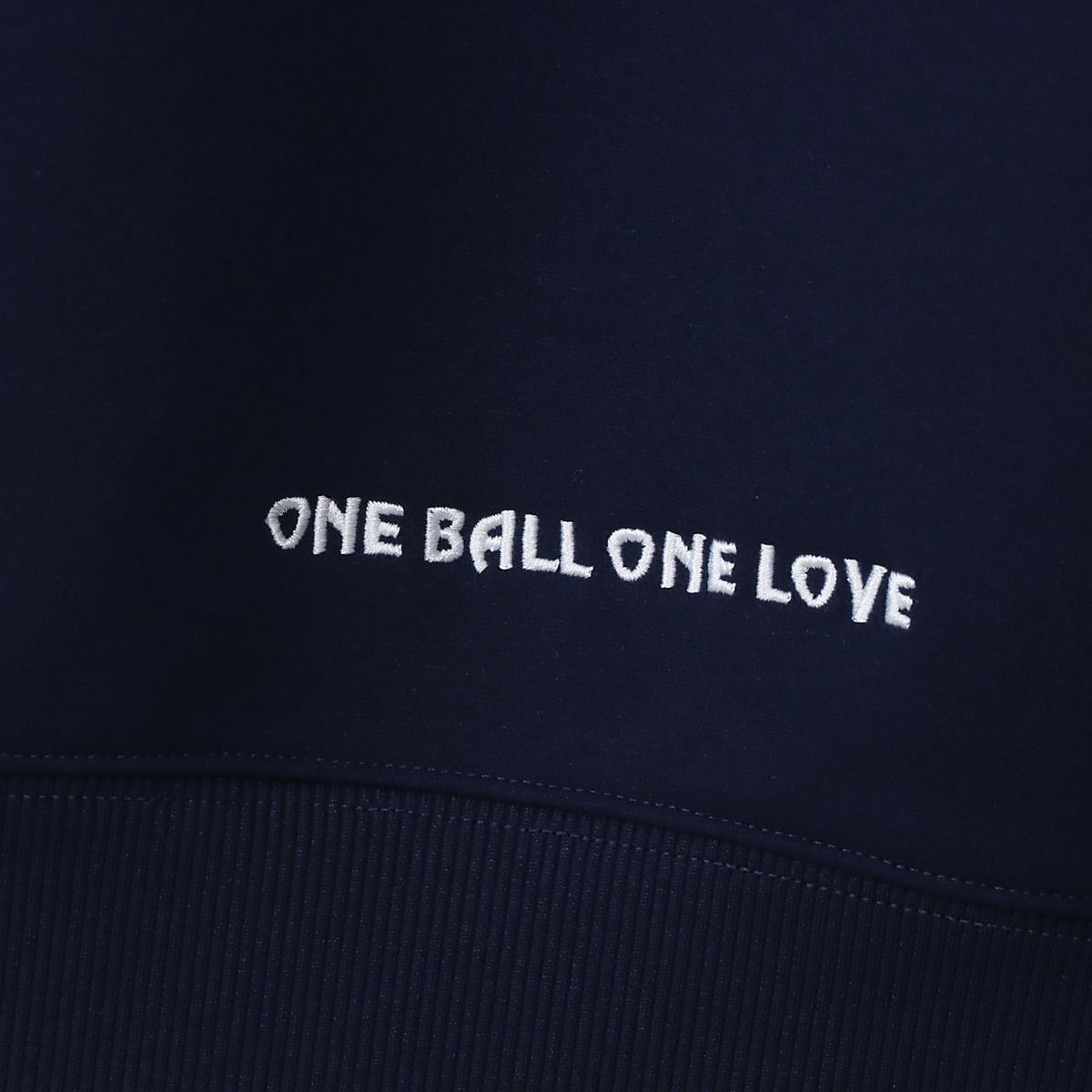 CREW NECK SWEATSHIRT