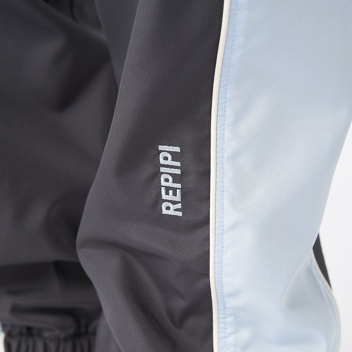 BL ロングパンツ