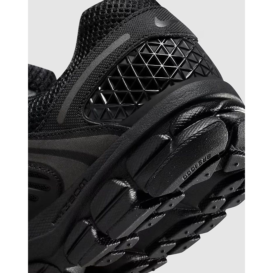 ナイキ ズーム ボメロ 5