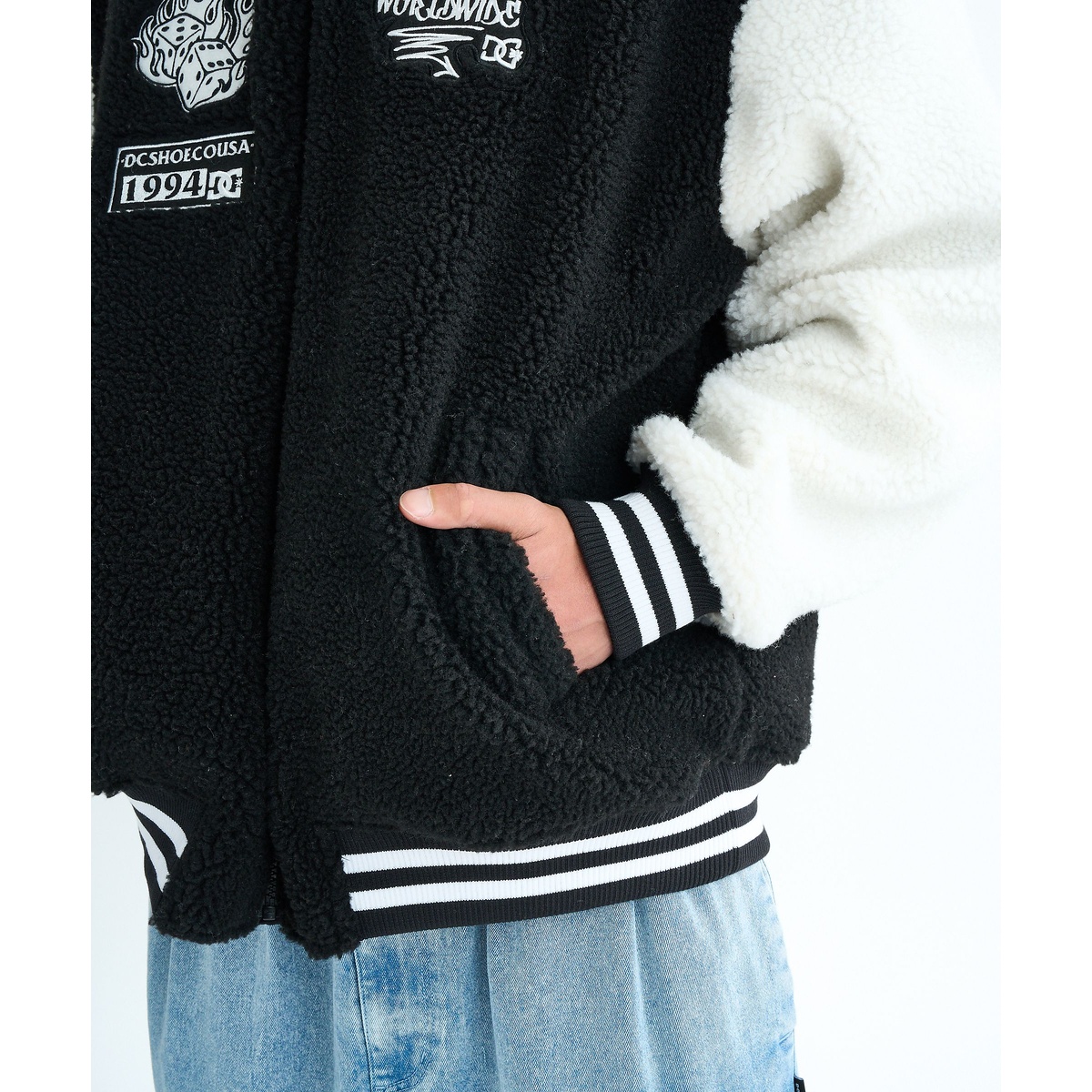 25 REVERSIBLE STAND JACKET