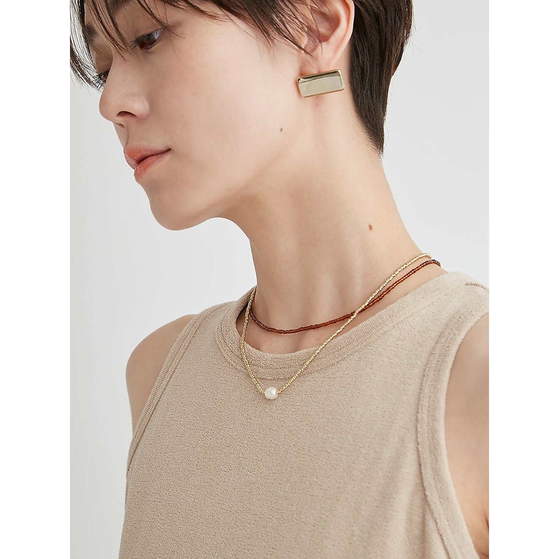 ビーズショートネックレス