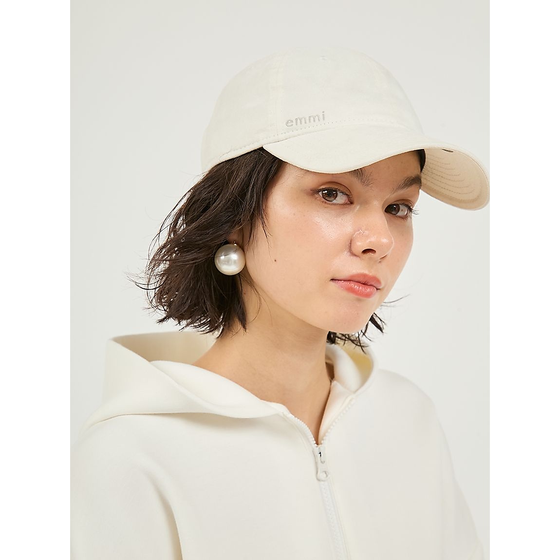9TWENTYTM emmiロゴキャップ