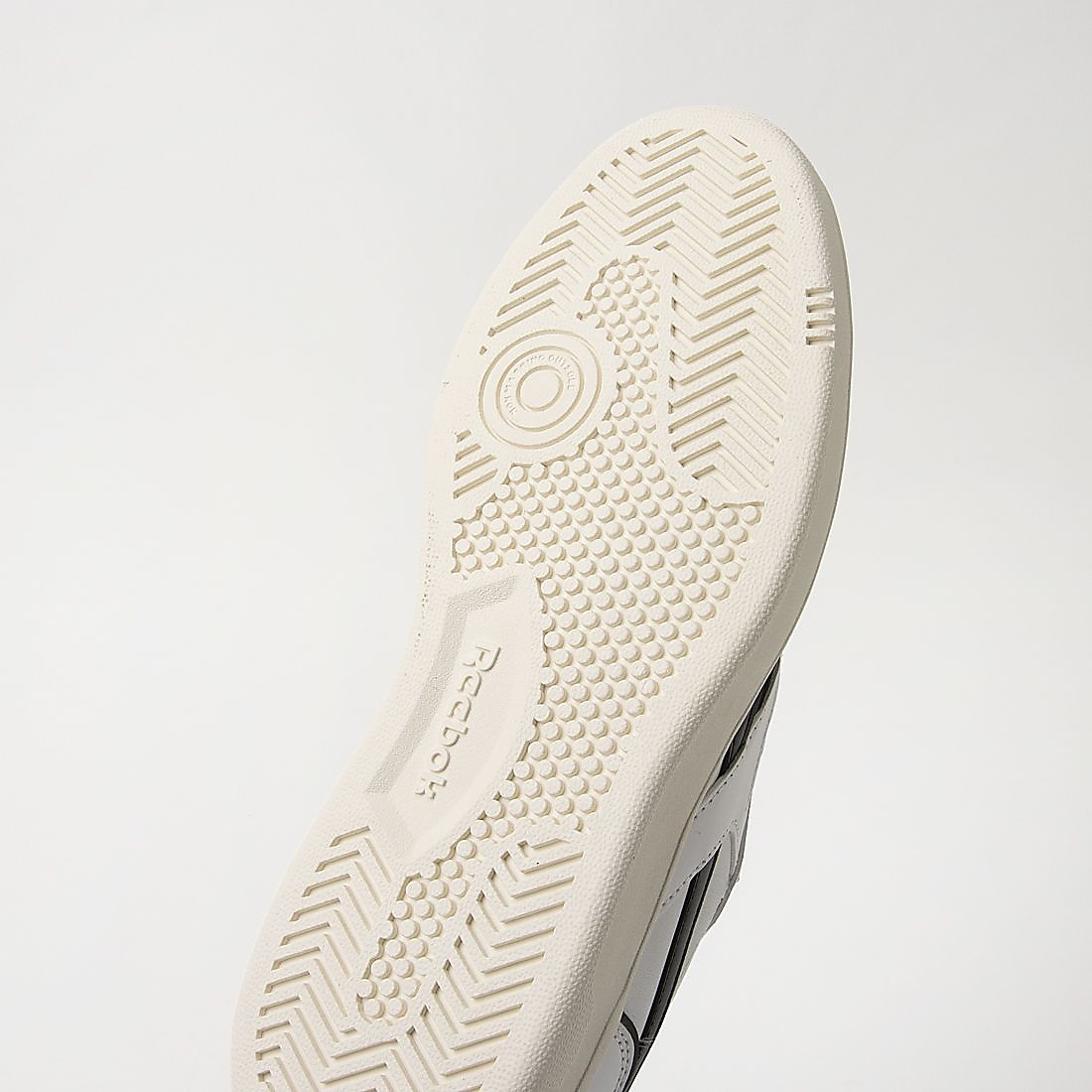 マッチ プライム V2 / REEBOK MATCH PRIME V2 (チョーク)