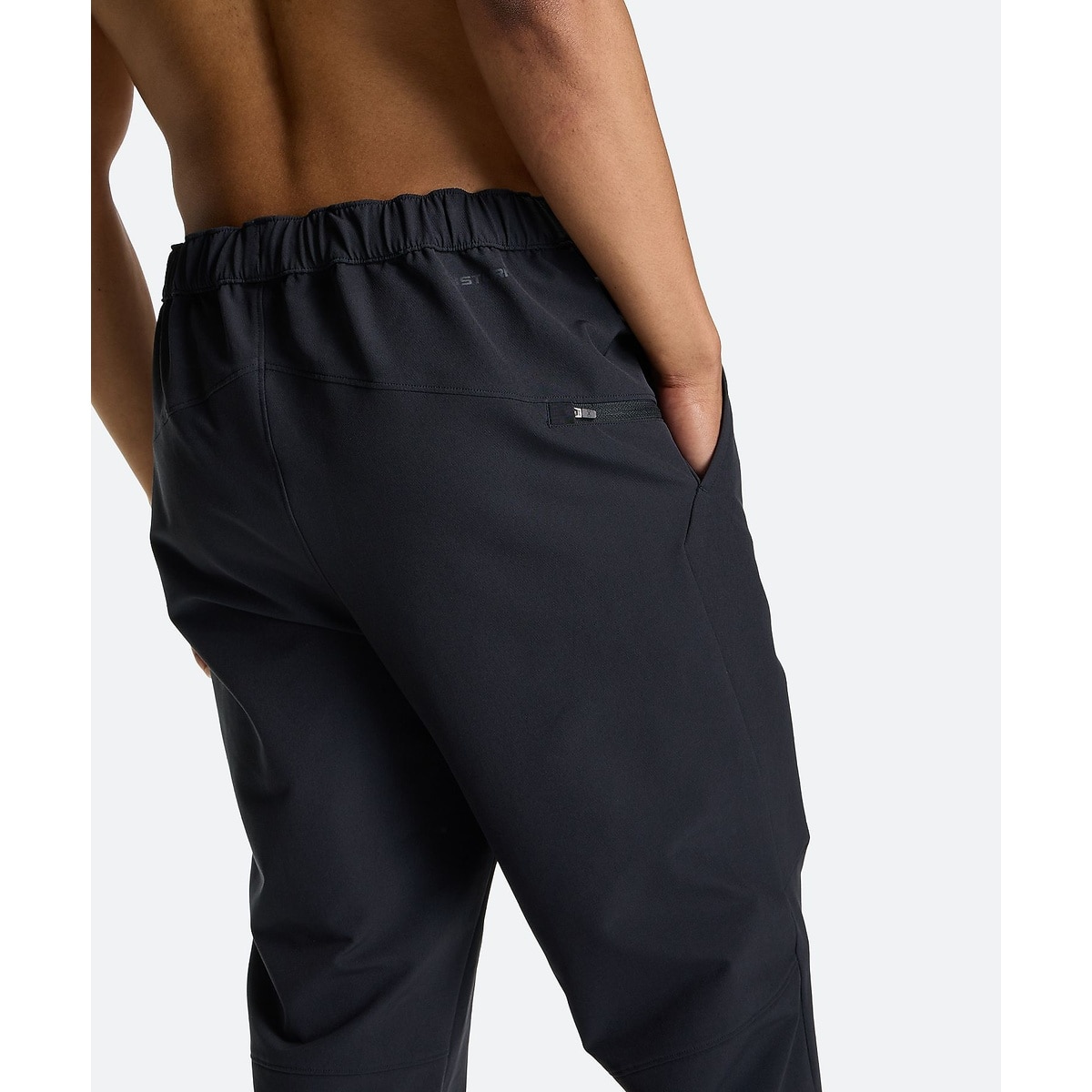 UA BRUSHED WOVEN PANTS