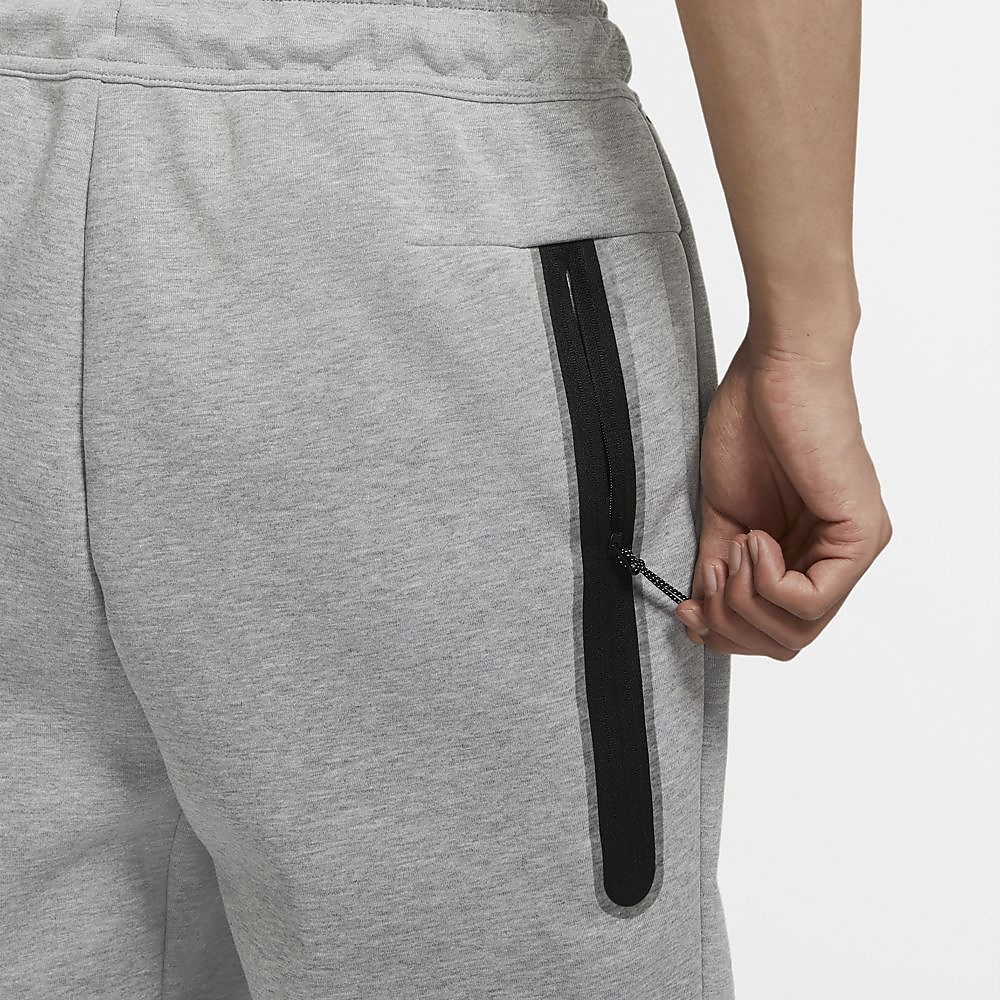 ナイキ テックフリース ショート